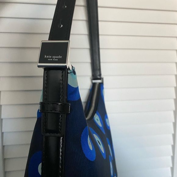 Kate Spade Handbag. - Picture 5 of 11